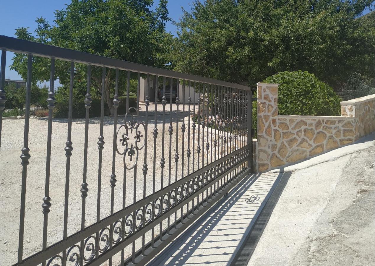 Apartment Nives Trogir Ngoại thất bức ảnh