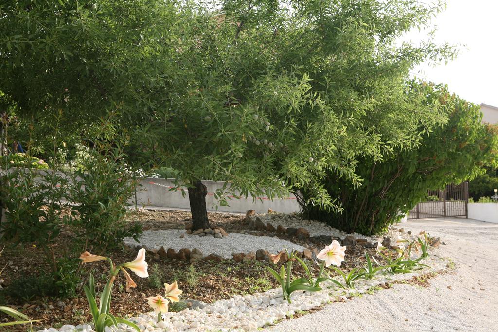 Apartment Nives Trogir Ngoại thất bức ảnh