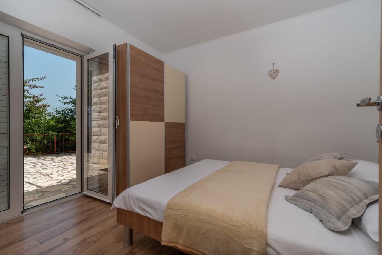 Apartment Nives Trogir Ngoại thất bức ảnh