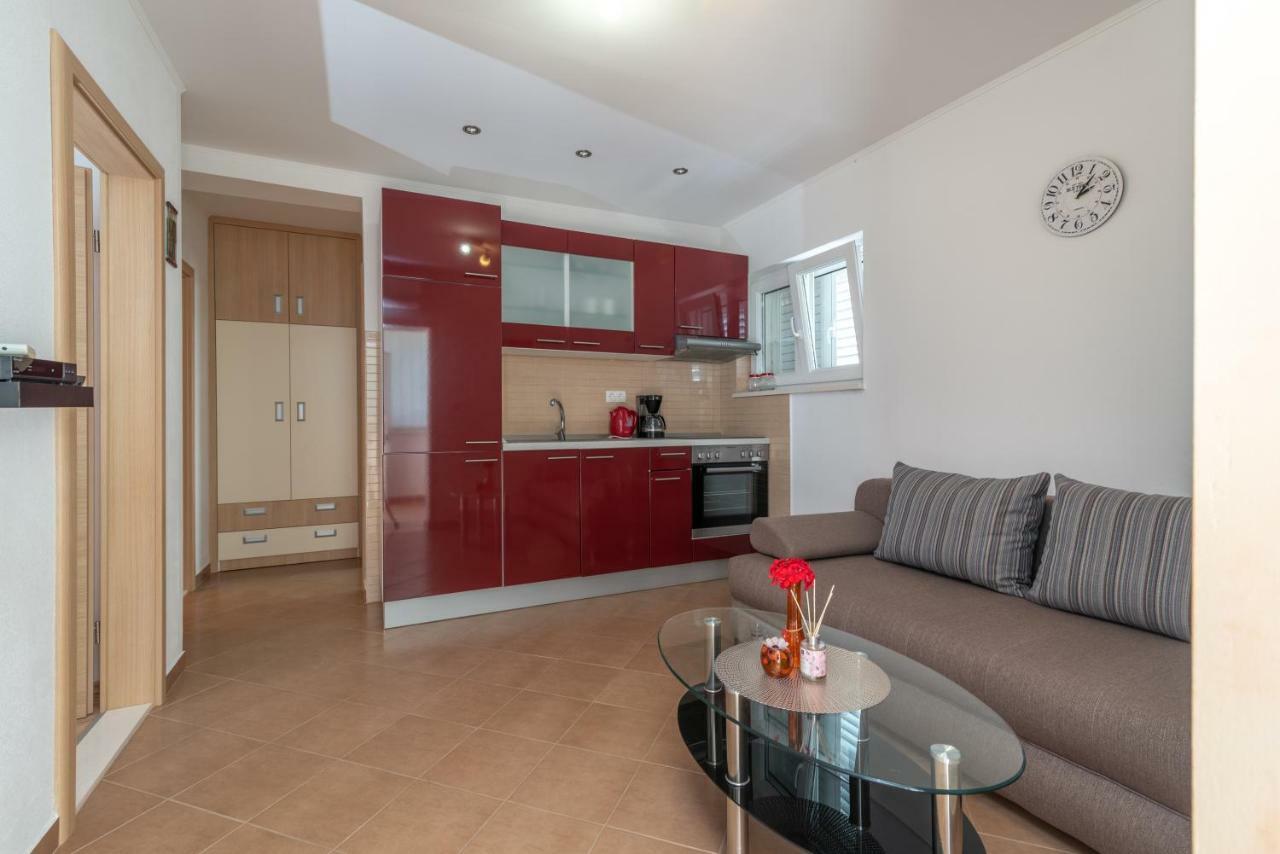Apartment Nives Trogir Ngoại thất bức ảnh
