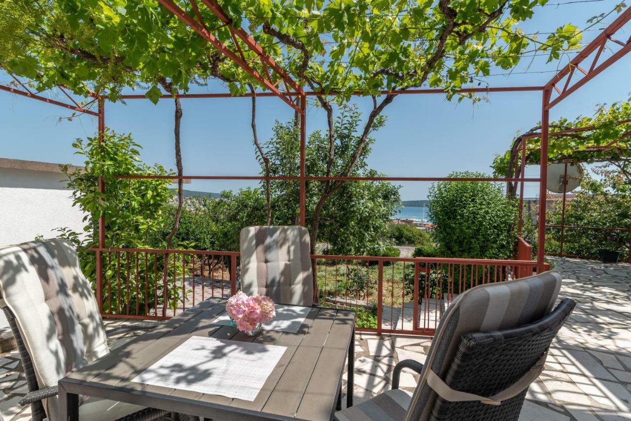 Apartment Nives Trogir Ngoại thất bức ảnh