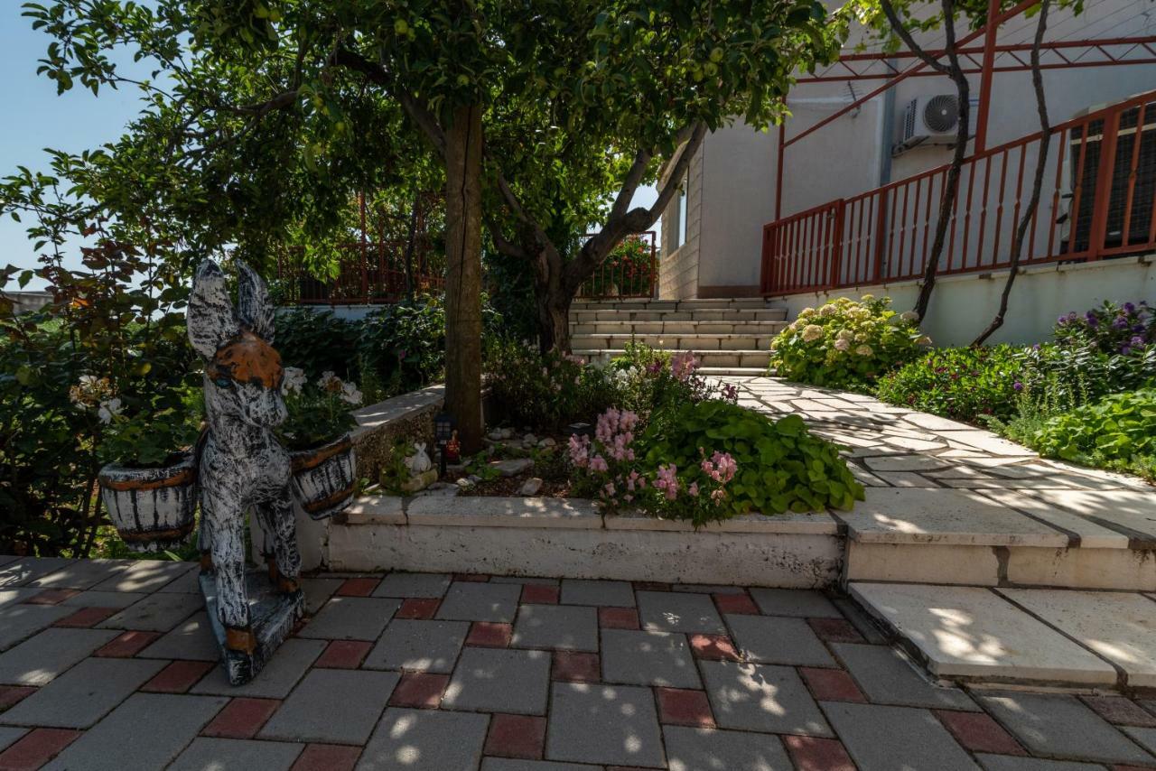 Apartment Nives Trogir Ngoại thất bức ảnh