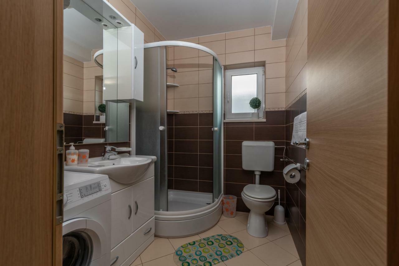 Apartment Nives Trogir Ngoại thất bức ảnh